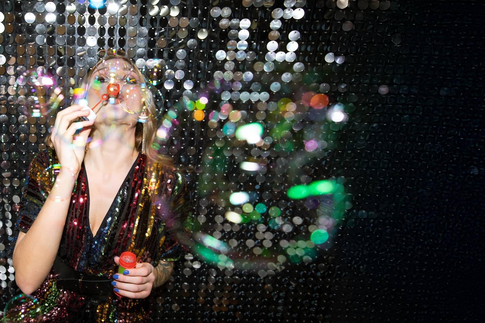 Noël femme bulles fond noir casino JOA Noël femme bulles fond noir casino JOA