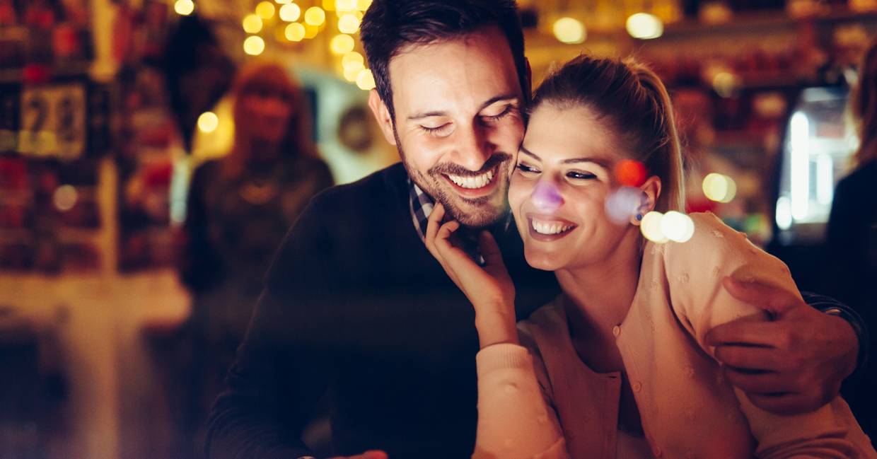 couple romantique st valentin - AdobeStock