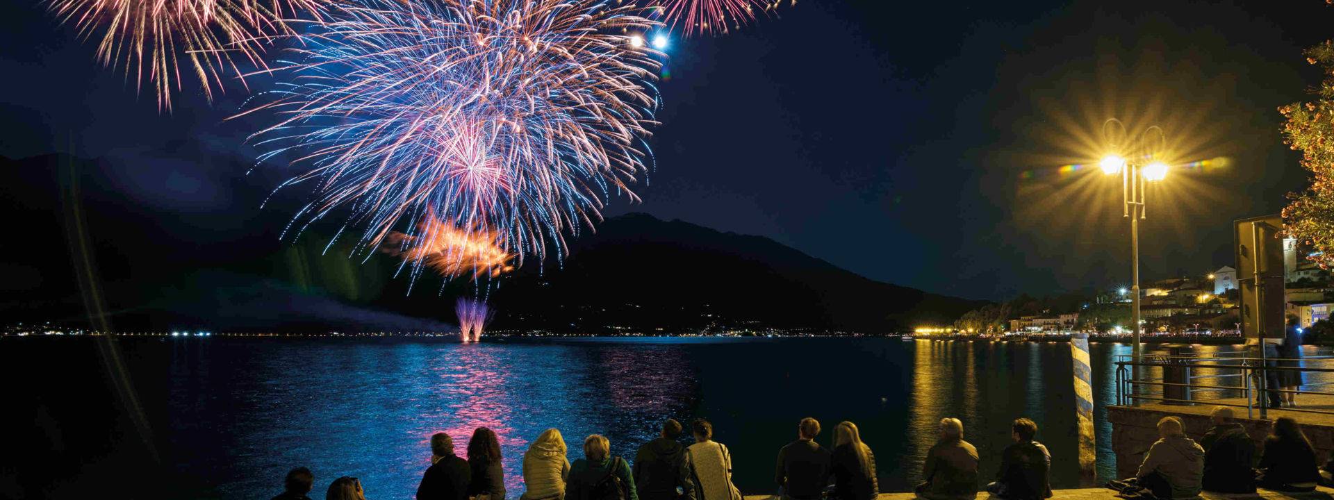 Feu artifice mer