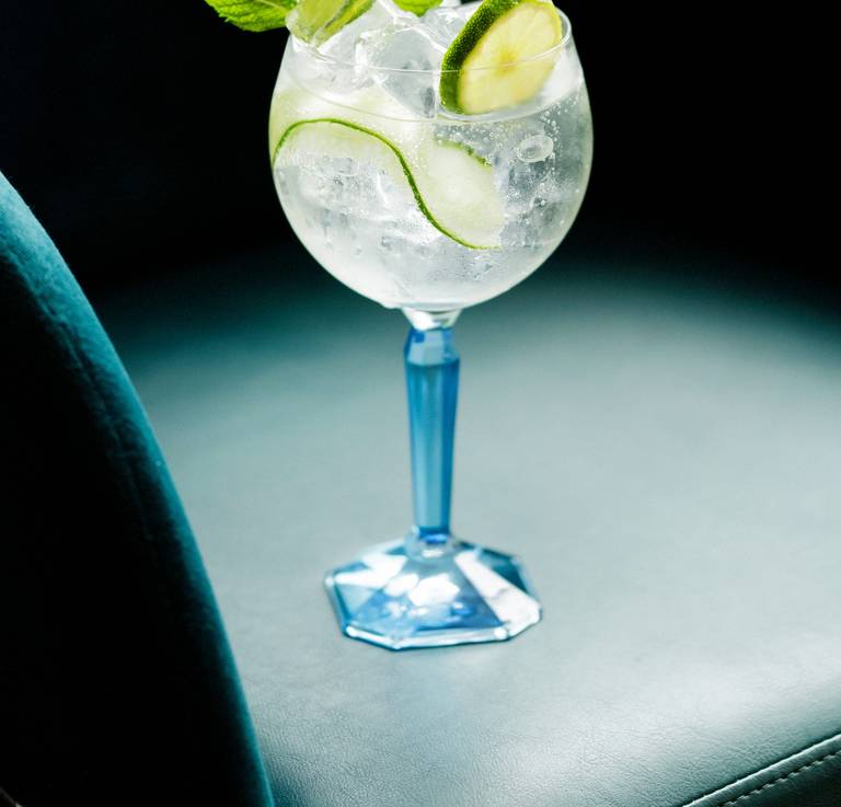 Bar cocktail JOA gin tonic