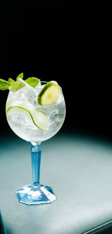 Bar cocktail JOA gin tonic Bar cocktail JOA gin tonic