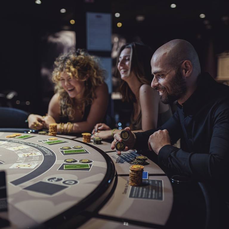 Jouer black jack casino JOA