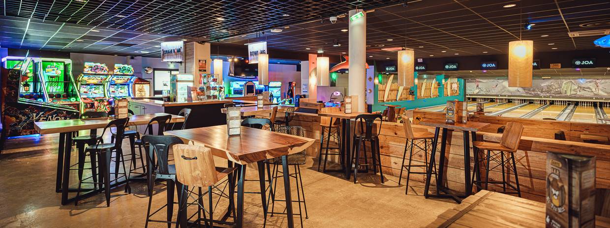 CES2025_LOUNGE_BOWLING