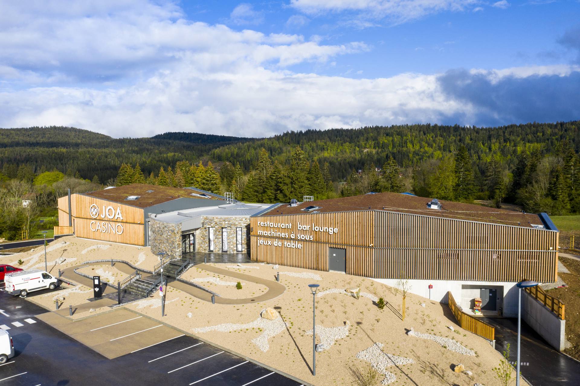 Casino JOA St Laurent en Grandvaux façade