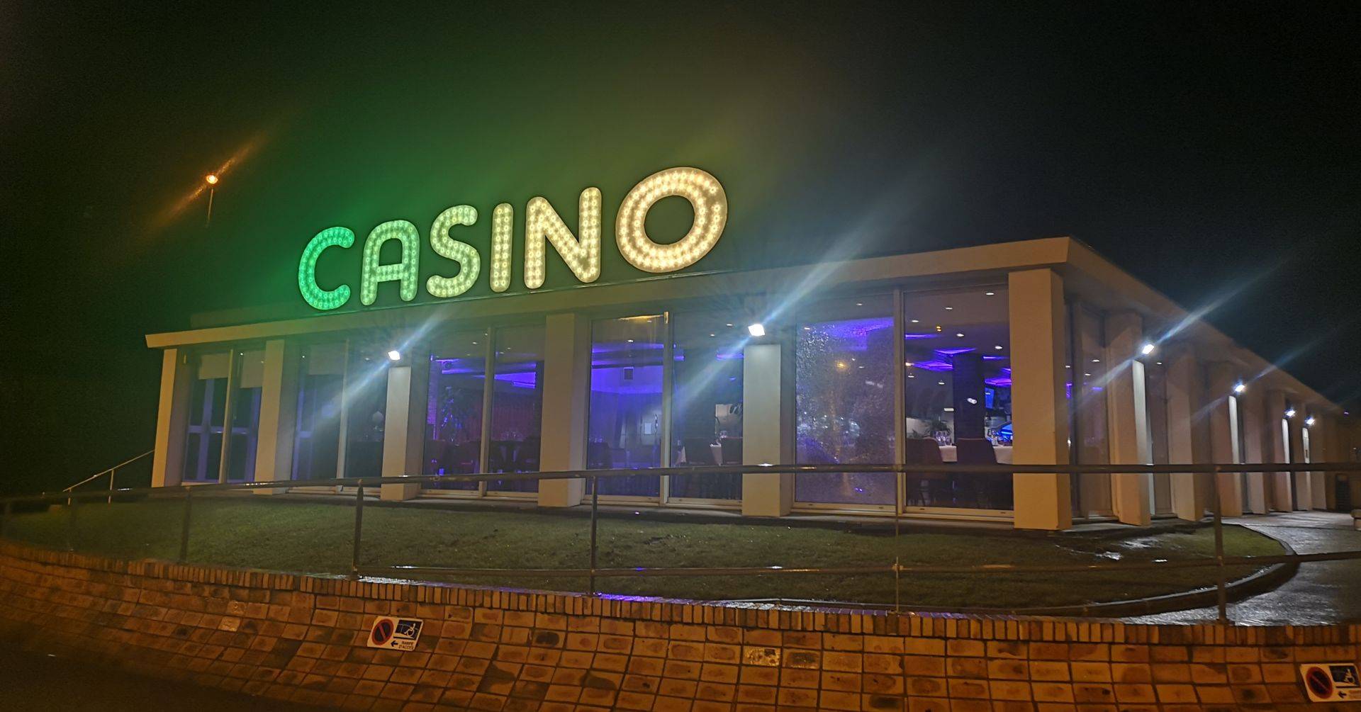 Casino Fécamp - Extérieur de nuit