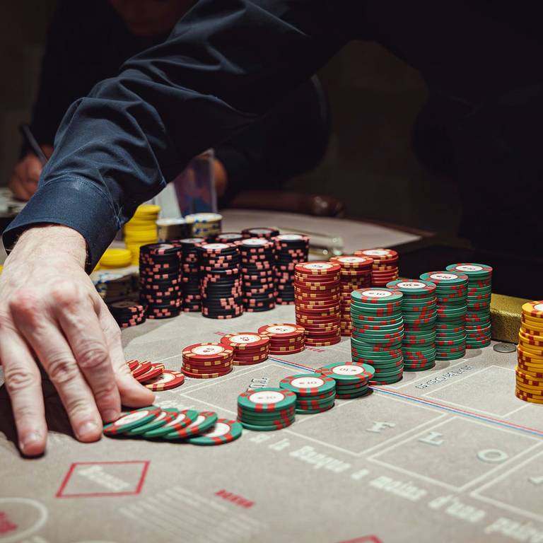 Ultimate poker casino JOA