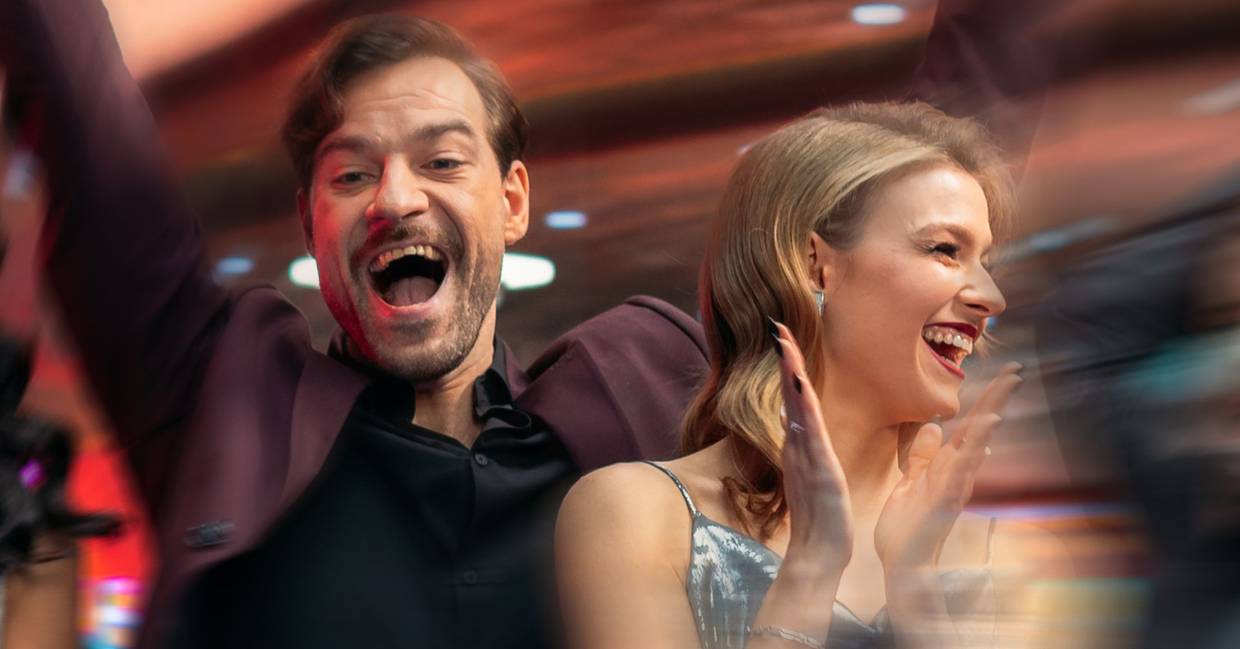 Couple jouer casino JOA