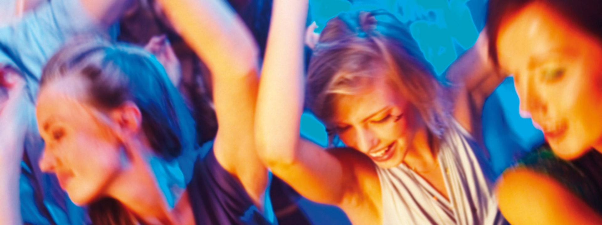 Danse sortie filles casino JOA