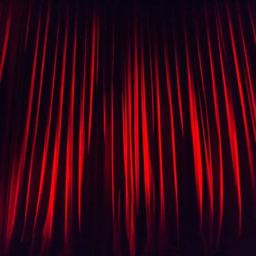 Spectacle théâtre rideau