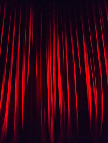 Spectacle théâtre rideau