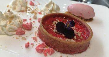 PIN restaurant Tartelette aux pralines roses PIN restaurant Tartelette aux pralines roses