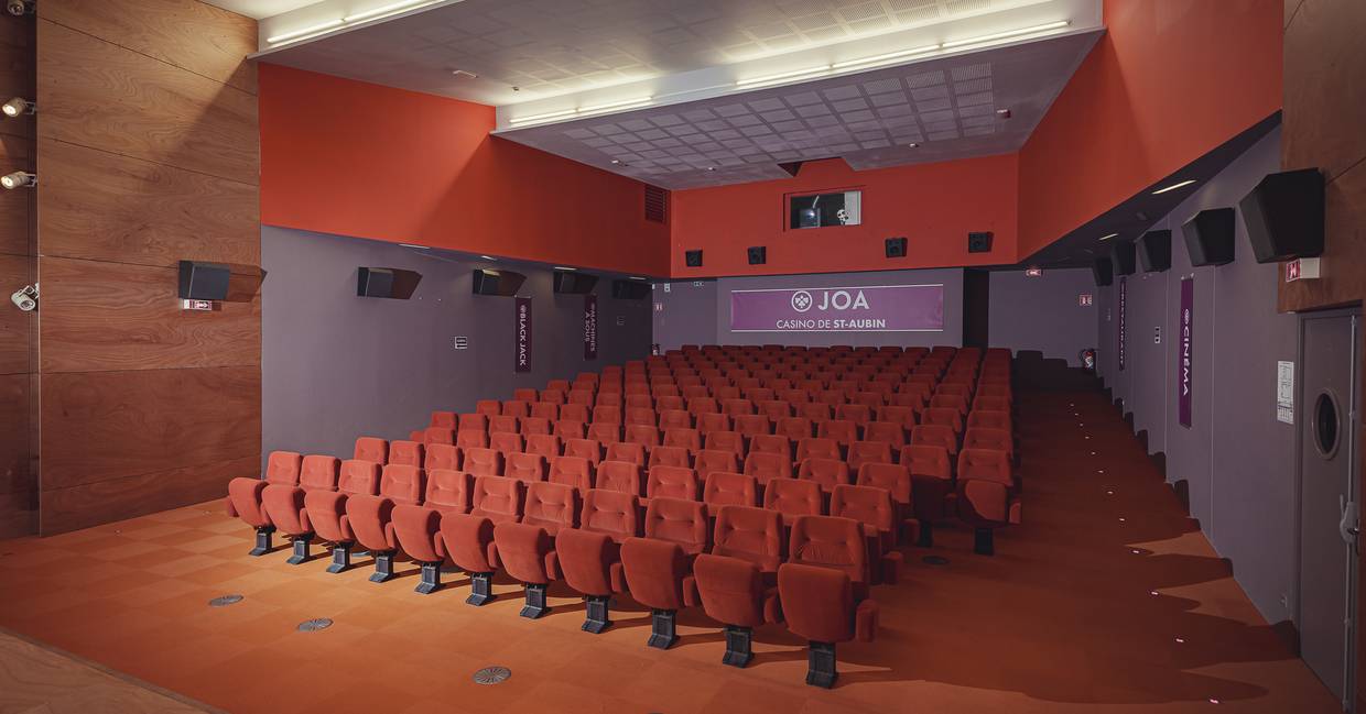 STAUB - Photo cinema plan large