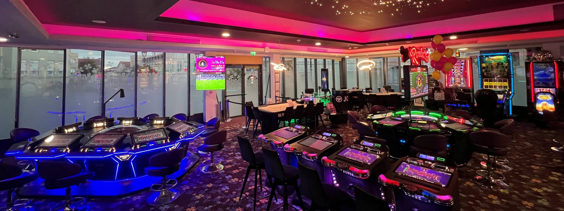 Salle jeux tables Casino Chatelaillon